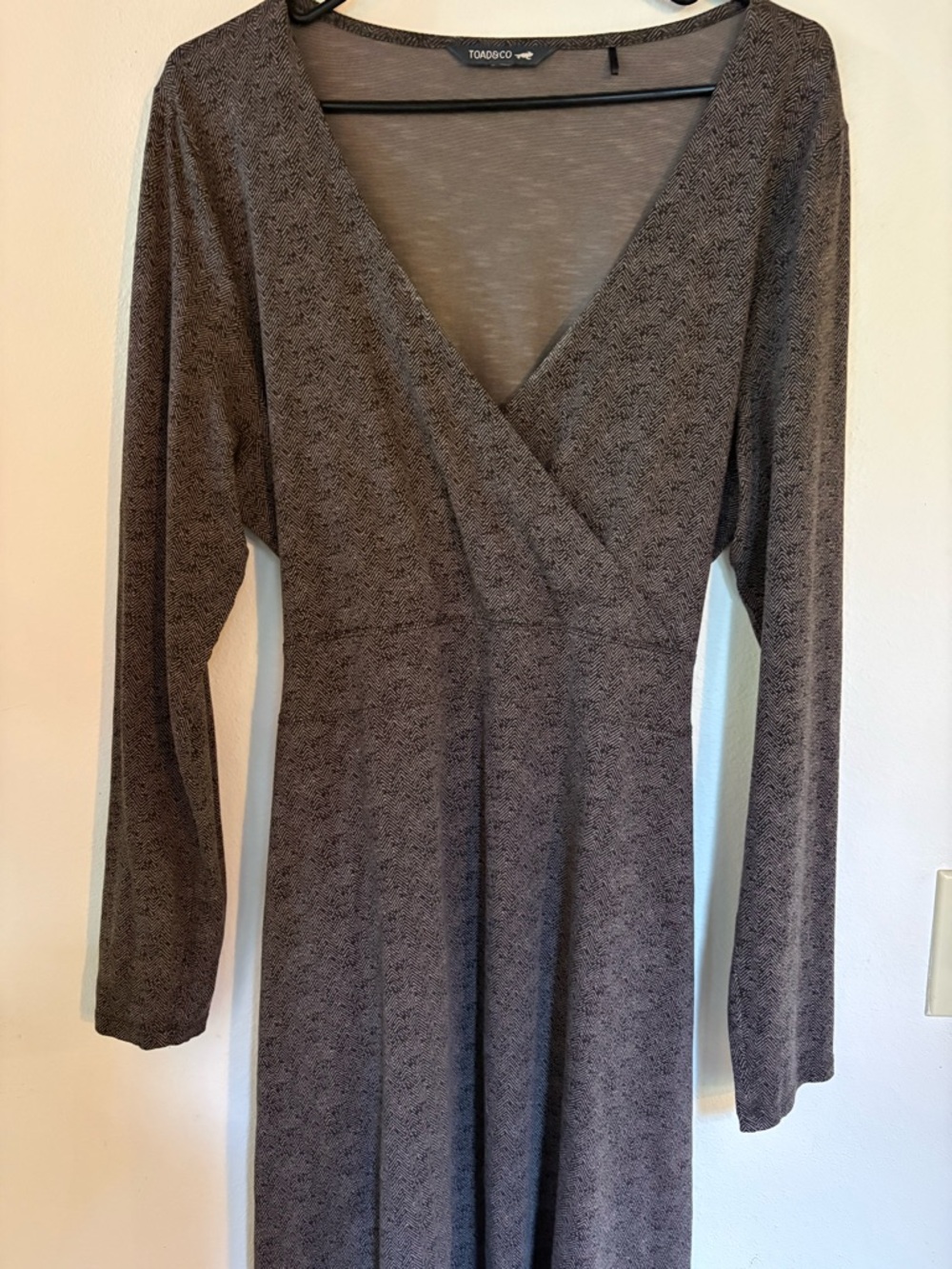 Toad & Co Taupe and dark brown Long-Sleeve V-Neck Knit Dress